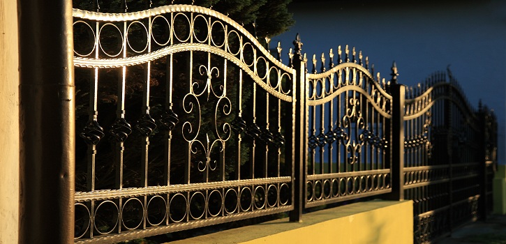 Wrought Iron Fence: 5 Reasons to Install It on Your Property