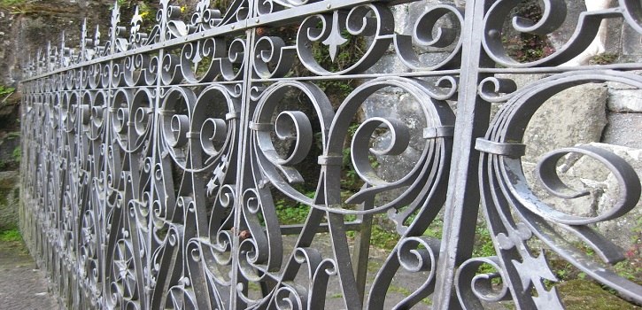 10 Tips to Maintain the Durability and Appeal of Iron Fences