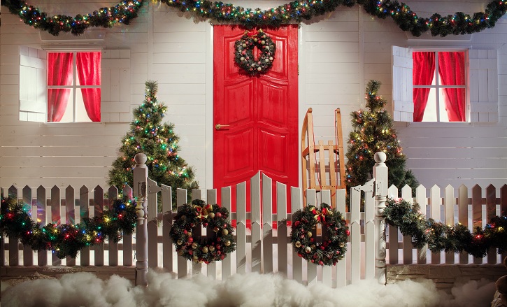 Outdoor Christmas Decoration Ideas to Light Up Your Yard